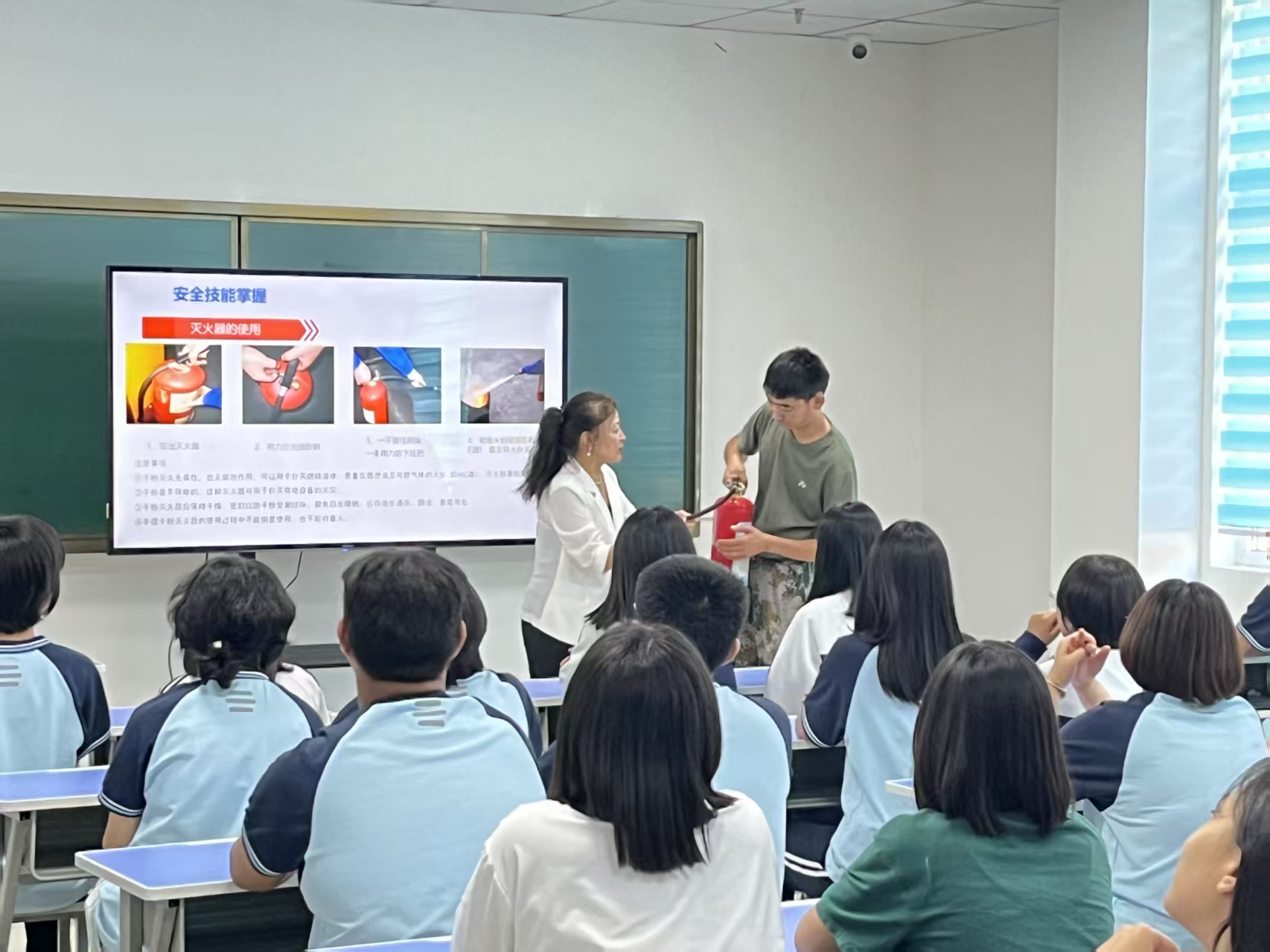 东方罗尔开展2025年消防安全专题培训