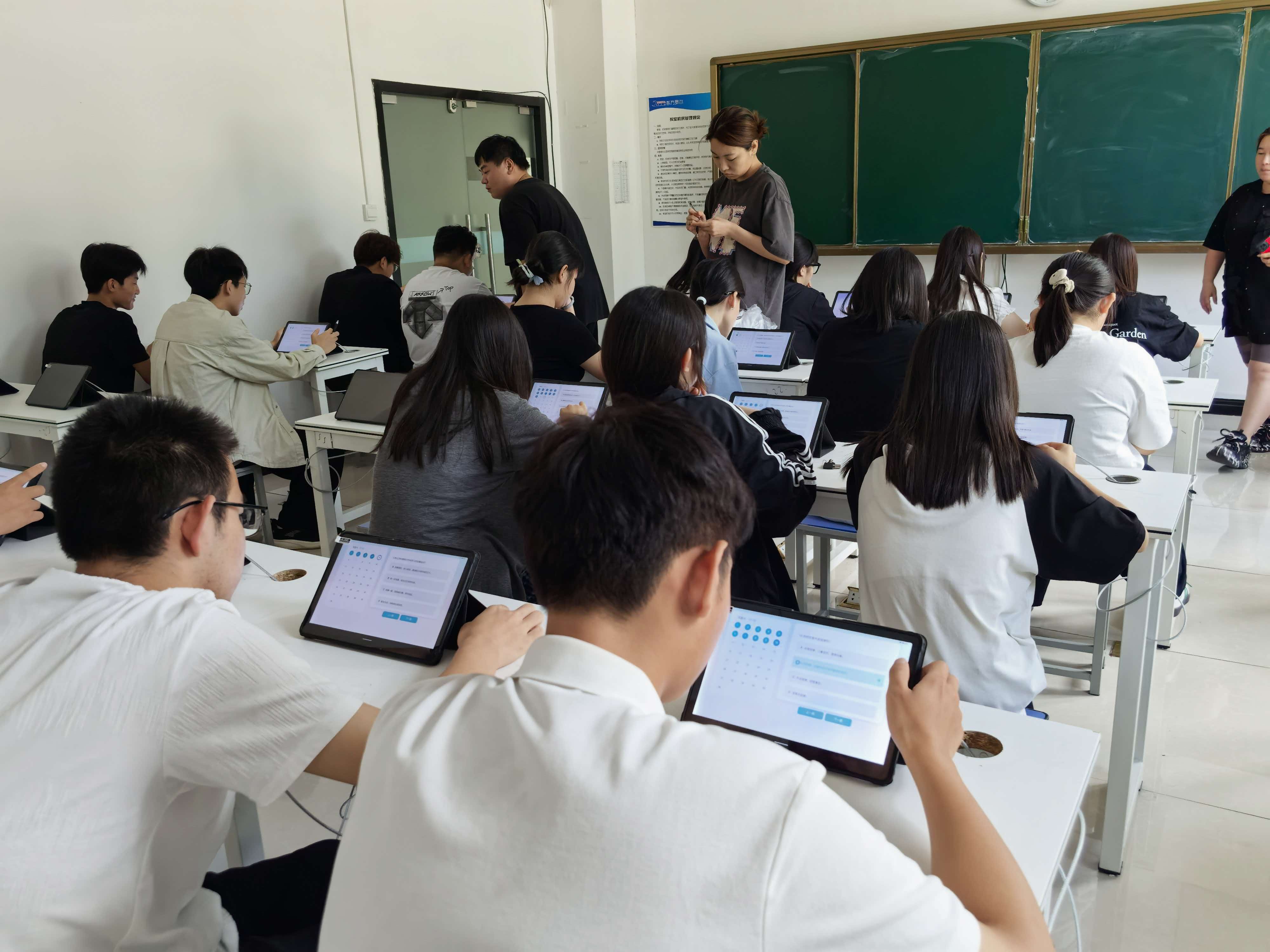 东方罗尔